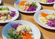 Salad Itu Sebenarnya Punya Indonesia, Namanya Lalapan!