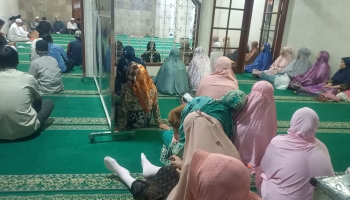 Masjid Al Muawanah Tasikmalaya Gelar Santunan Perdana