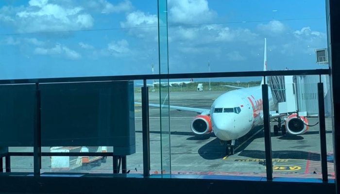 Bandara Husein Sastranegara Ditutup Sementara Akibat Sebaran Abu Anak Krakatau
