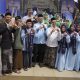 Suasana khidmat saat 44 peserta Program One Kelurahan One Hafidz (OHAN Hafizh) Angkatan Pertama (Batch I) menerima sertifikat wisuda di halaman Masjid Agung Kota Tasikmalaya, Jumat (4/9/2026).