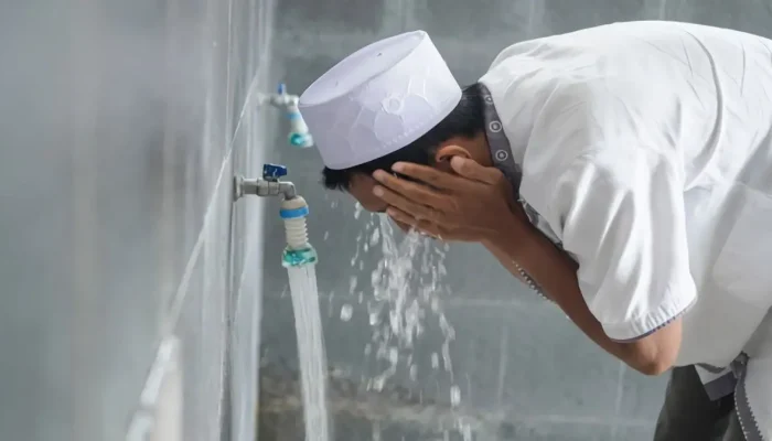 Pahala Berwudhu: Setiap Tetes Air Menggugurkan Dosa