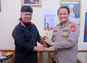 Ada Apa Bid Humas Polda Jabar Datangi Rumah Abah Anton?