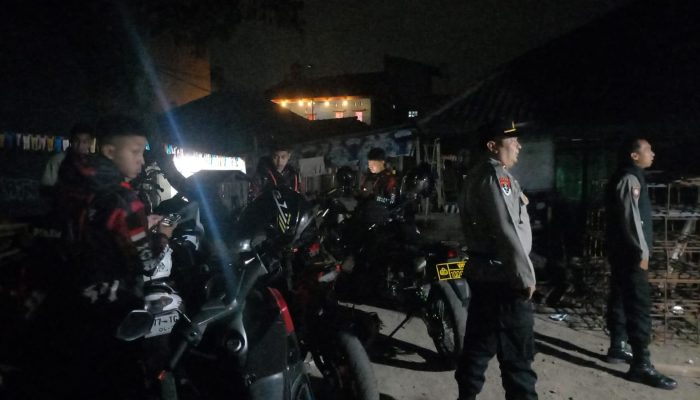 Remaja Miras Kabur ke Gang, Polisi Cuma Temukan Botol!