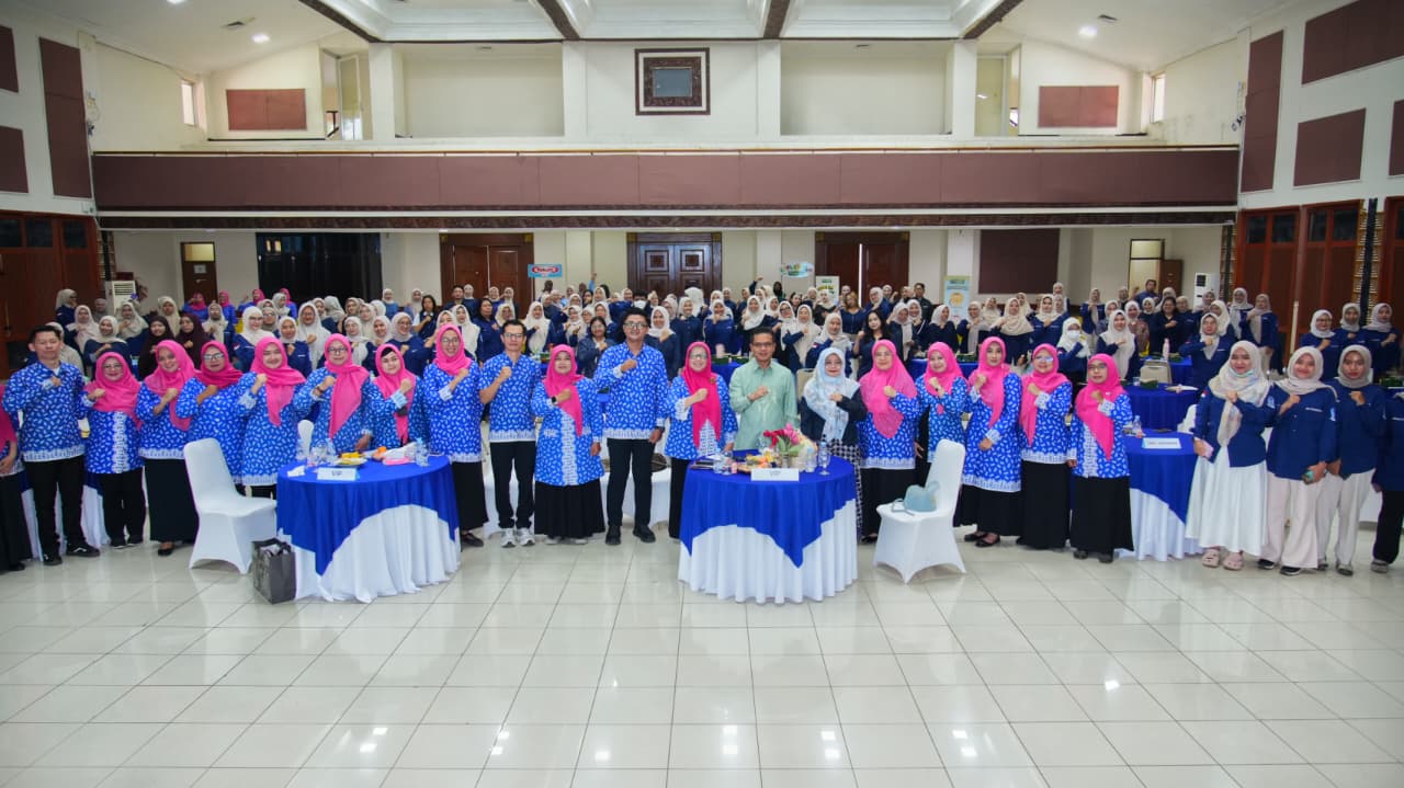 Bupati Bandung Dadang Supriatna saat menghadiri pelantikan pengurus DPC PERSAGI Kabupaten Bandung.