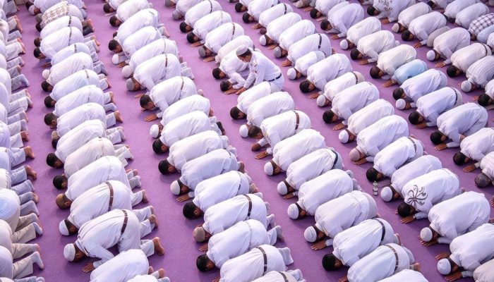 Shalat 5 Waktu: Nikmat Terbesar yang Sering Terlupakan