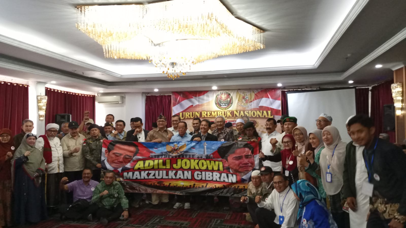 Sejumlah tokoh nasional menghadiri Urun Rembuk Kebangsaan di Hotel Asrilia, Bandung.
