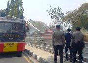 Water Cannon Polres Tasikmalaya Bantu Damkar Padam Kebakaran Lahan Kering