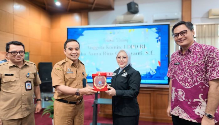 Teh Aanya Kunjungi Disdukcapil Bahas Pelayanan Publik Kepada Masyarakat Kota Bandung